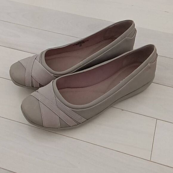 Easy Spirit Women's Acasia Round Toe Slip-on Casual Flats Taupe Gray Size 8.5 W - Picture 1 of 8